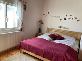 Schlafzimmer Untergeschoss