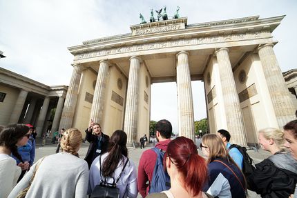 Englischsprachige Tour zum 2. Weltkrieg & Kalten Krieg Guide: Englisch Ermäßigt (3-11 Jahre)