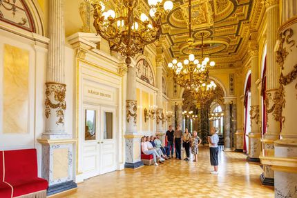 Combined tour - Semperoper & old town tour - discounted*