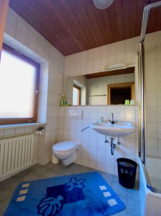 FeWo 2 'Dachstudio' - Badezimmer