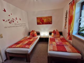 Schlafzimmer 2