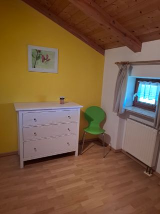 kleines Ankleidezimmer