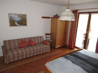 Ferienwohnung Heuberg - Schlafzimmer mit Südbalkon