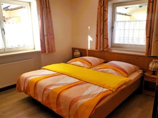 Zweites Schlafzimmer mit zwei Betten - können auch auseinander stehen