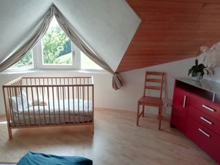 Schlafzimmer 2 Kinderbett