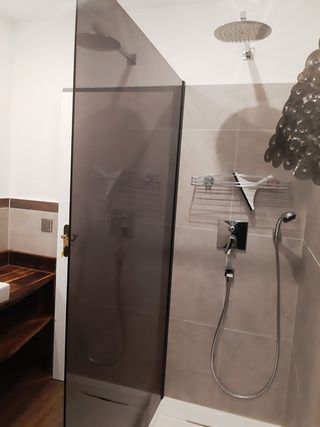 Dusche.jpg
