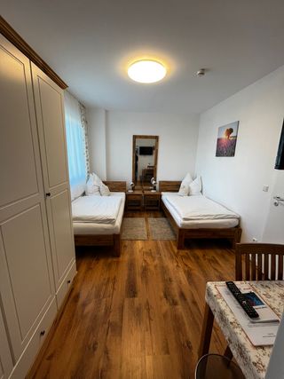 Doppelzimmer 1