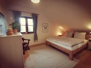 Schlafzimmer 1