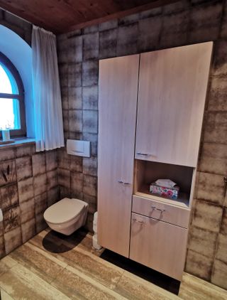 Bad m. Dusche EG