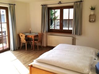 Schlafzimmer 1