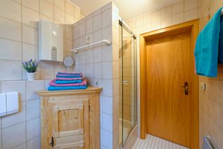 Ihr eigenes Badezimmer mit Dusche
