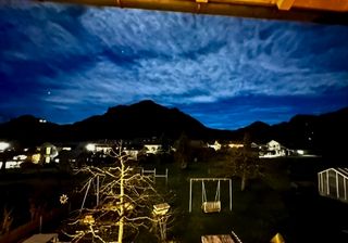 Ausblick vom Balkon bei Nacht