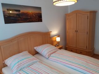 Schlafzimmer1 Bild 2