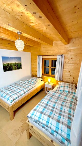 Schlafzimmer 2