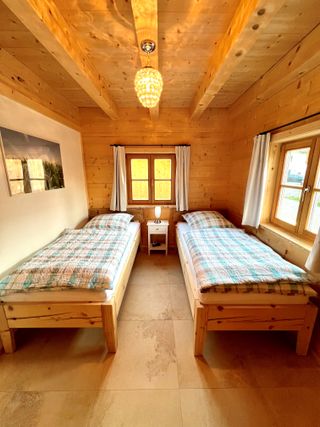 Schlafzimmer 2