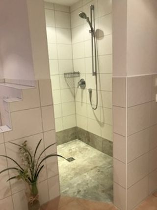 Bad Dusche