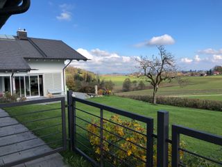 Blick vom Carport Richtung Wildenwart