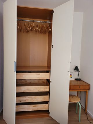 Schrank im Schlafzimmer