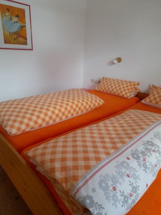 Schlafzimmer m. Doppelbett
