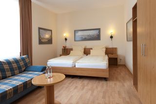 Doppelzimmer mit Sofa/Zustellbett