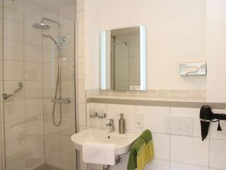 Doppelzimmer mit Dusche und WC