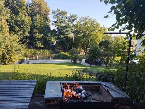 Zuerst Karoffen und dann Stockbrot grillen