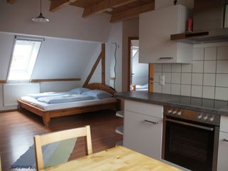 Haus Emil 2. Stock links