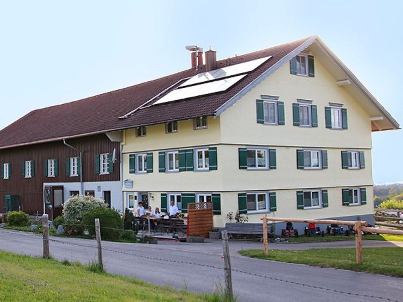 Andreashof mit Familie Schneider Andreashof mit Familie Schneider
