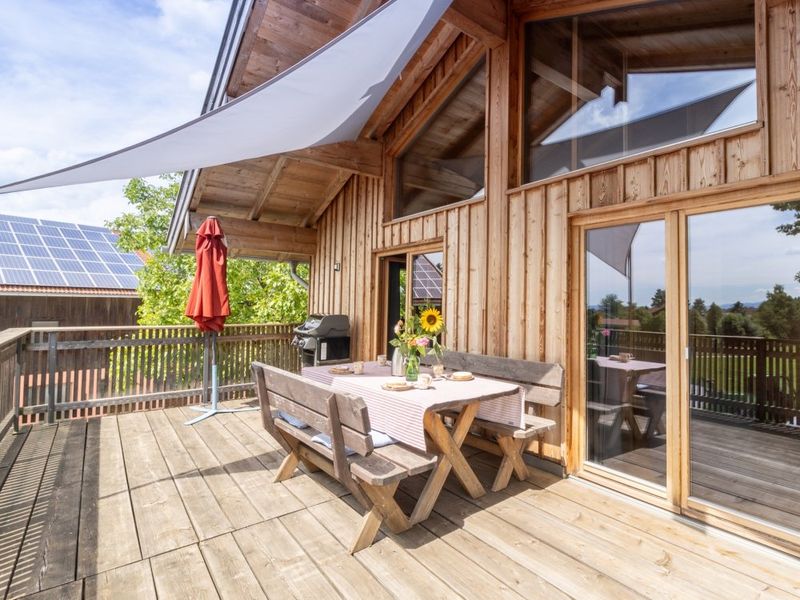 Balkon mit Gasgrill - FeWo Peter Balkon mit Gasgrill - FeWo Peter