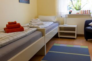 Schlafzimmer 2