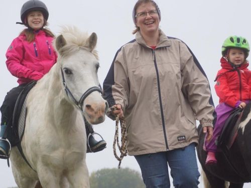 Ponyreiten Ponyreiten