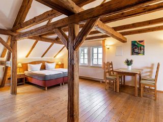 Appartement 12: Wohn-Schlafraum
