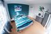 Schlafzimmer mit Doppelbett