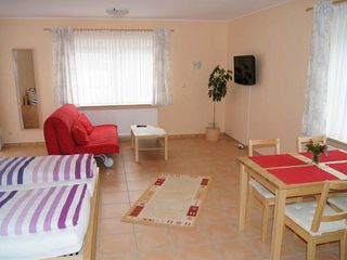 Wohn- und Schlafzimmer