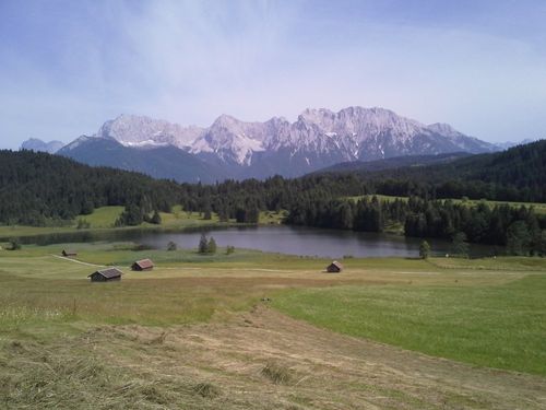 Geroldsee mit Karwendelgebirge Geroldsee mit Karwendelgebirge