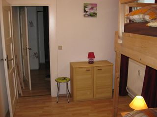 Schlafzimmer 3 mit Blick in Schlafzimmer 2