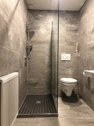 Badezimmer 1