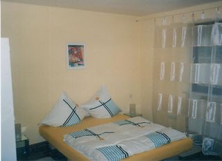 Schlafzimmer gelb