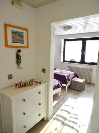 zum Schlafzimmer
