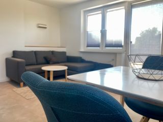 Wohnzimmer mit Essbereich
