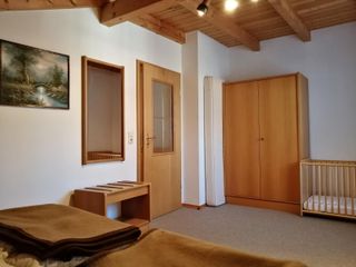 Schlafzimmer 2