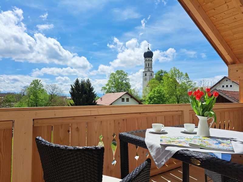 Südbalkon mit Bergblick Südbalkon mit Bergblick