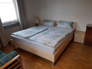 Schlafzimmer 2-.jpg
