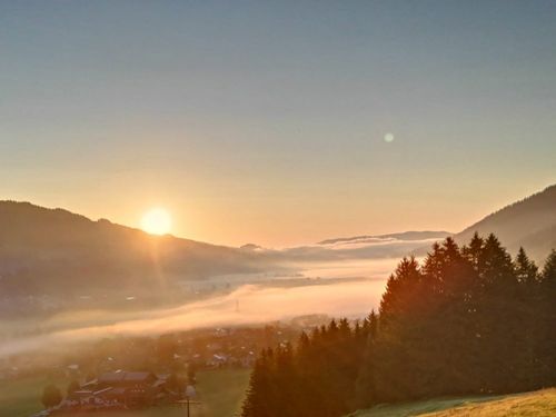 Sonnenaufgang mit blick über Thalkirchdorf Sonnenaufgang mit blick über Thalkirchdorf