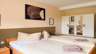 1. Schlafzimmer