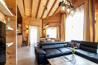 Wohnzimmer Bär