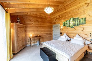 Schlafzimmer Bärenh.