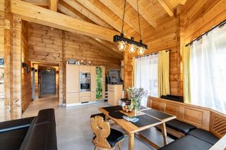 Wohnzimmer Bär