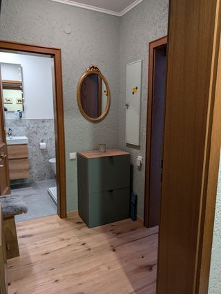 Gaderrobe - Blick Bad