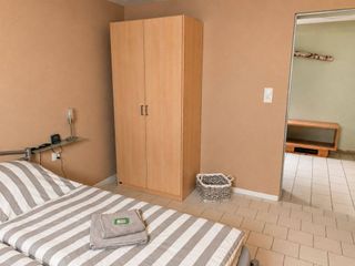 Schlafzimmer 2 im Untergeschoss